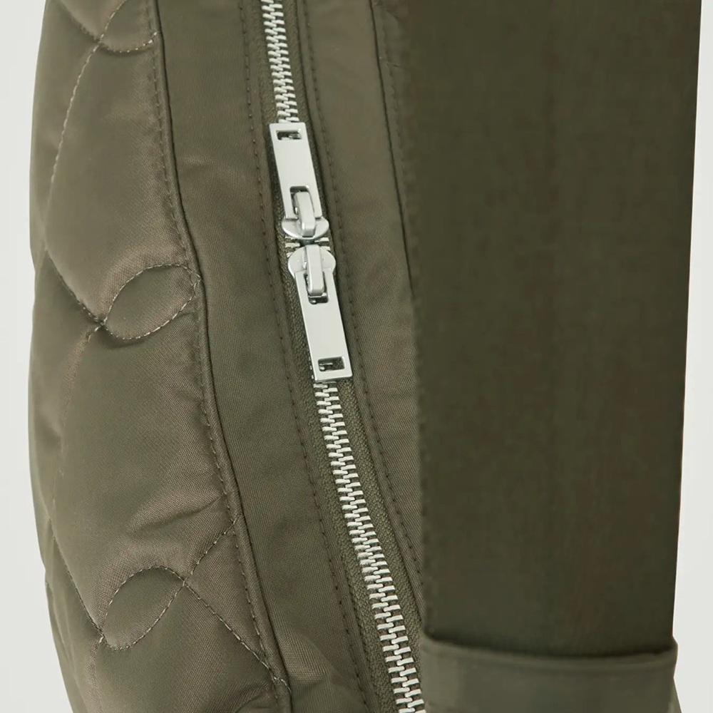COS QUILTED CROSSBODY MESSENGER BAG - NYLON - Picture 3 of 4